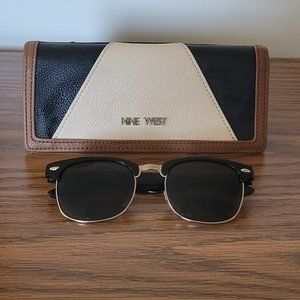 ❣️HP❣️Nine West Large Tri-Fold Black, Cream & Brown Block Faux Lea Wallet.